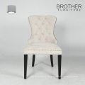 Tissu d&#39;ameublement blanc de haute qualité Tufted Oval Dining Chair